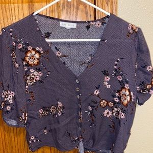 Tilly’s tie front crop top